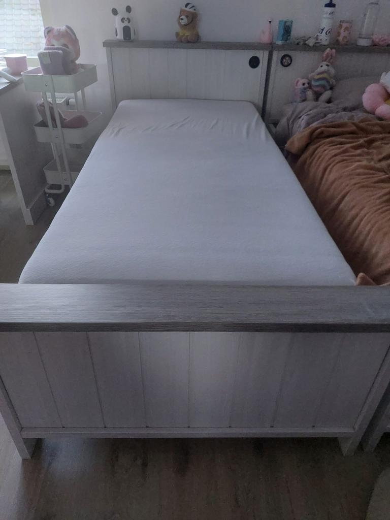 2 x 1 persoonsbed + matras, Huis en Inrichting, Slaapkamer | Bedden, Ophalen, Gebruikt, Eenpersoons
