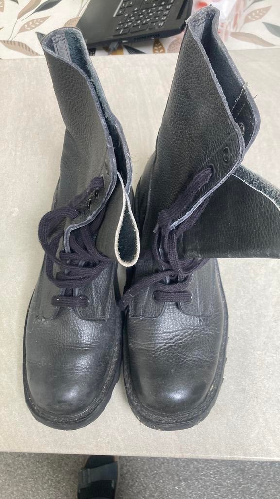 Leger bottines, Ophalen, Zo goed als nieuw