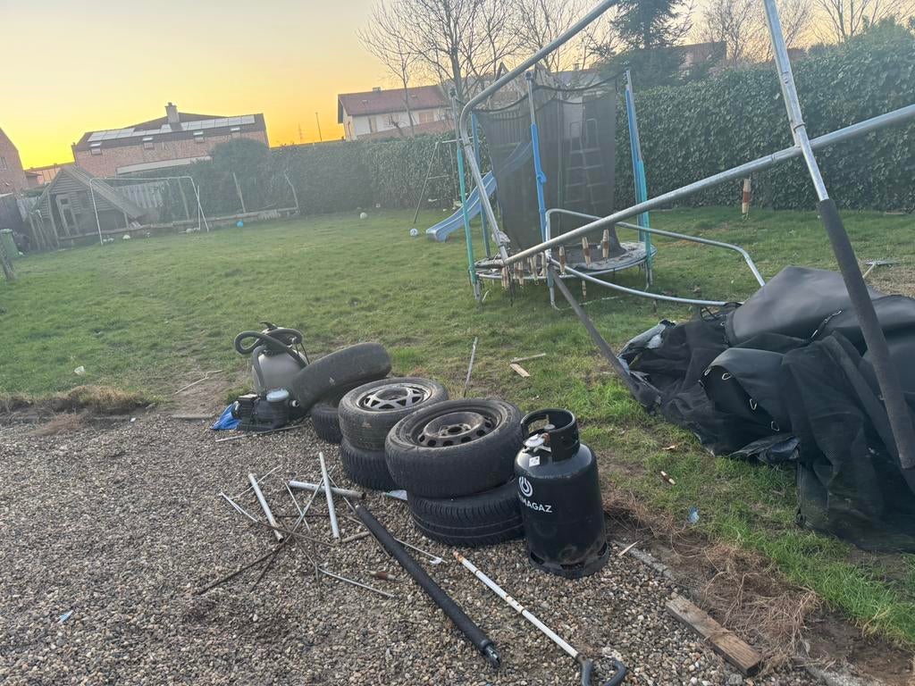 Oud ijzer gratis af te halen, Enlèvement