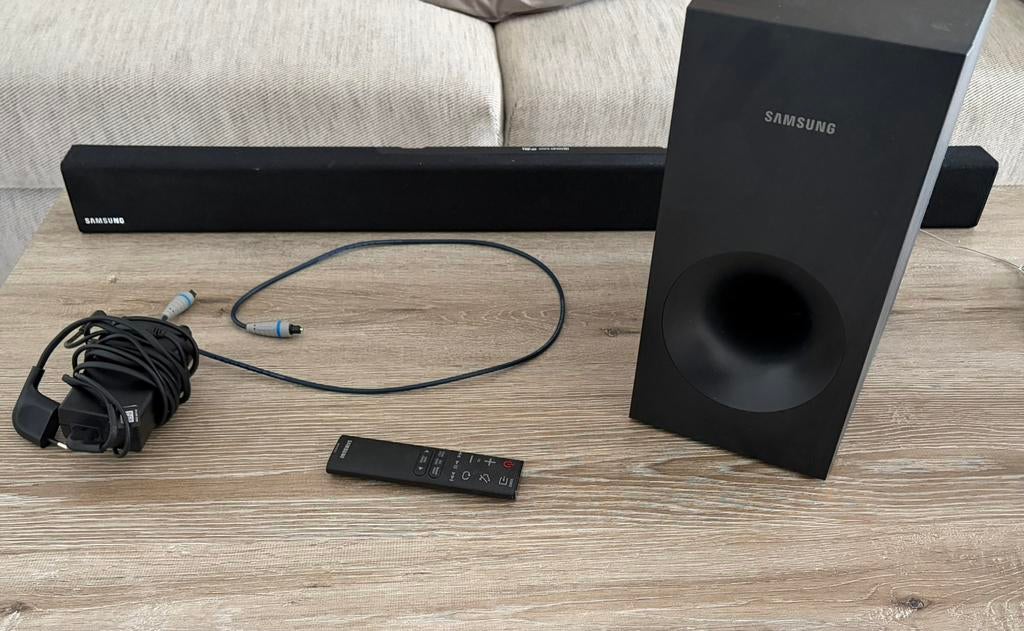 Barre de son Samsung HW-K335 etat neuf, Enlèvement ou Envoi, Comme neuf