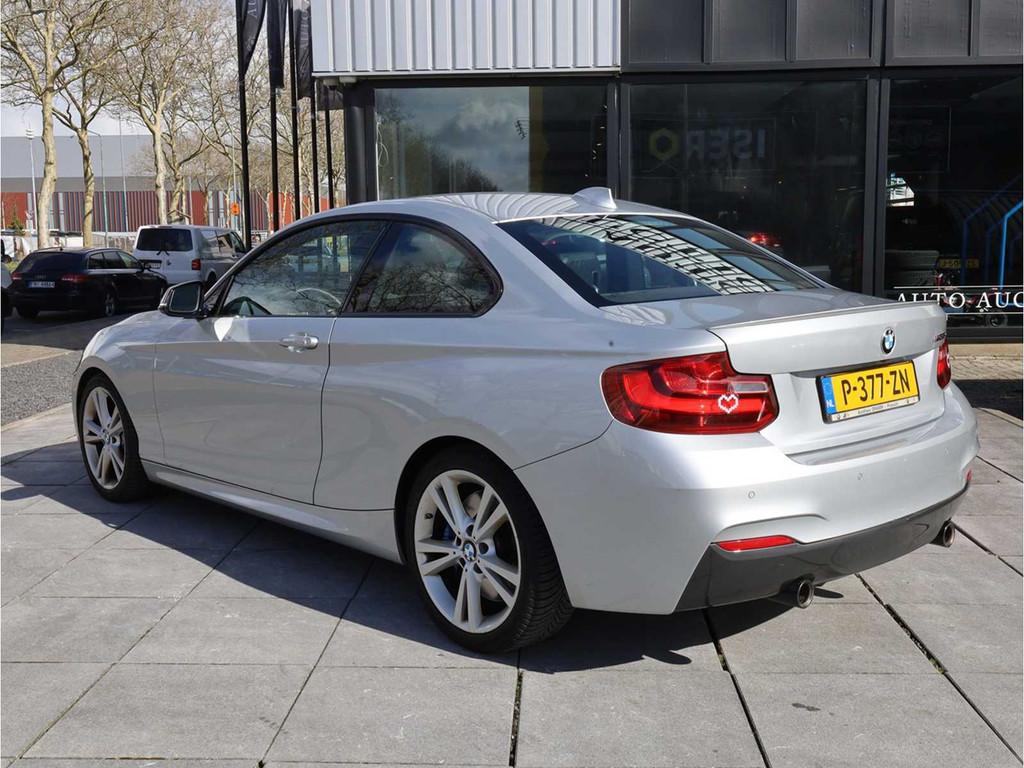 BMW 2-serie Coupé M235i Centennial High Executive 2017 Auto, Automaat, Gebruikt, Euro 6, Bedrijf
