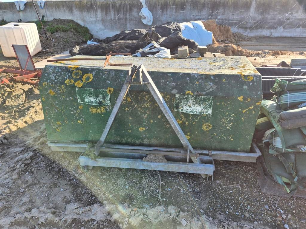 Bak tractor krengenhuisje, Ophalen