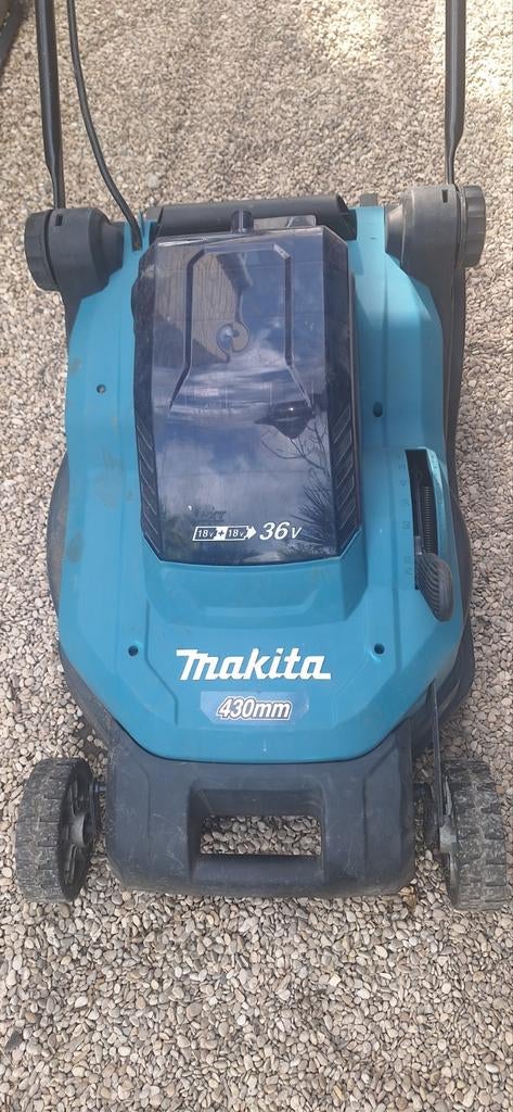 Makita grasmaaier 36V 430mm op batterijen, Tuin en Terras, Veegmachines, Ophalen