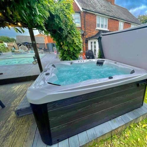 demo model jacuzzi voor 5 personen 🔥 een scherpe prijs!, Ophalen, Zo goed als nieuw, Verlichting