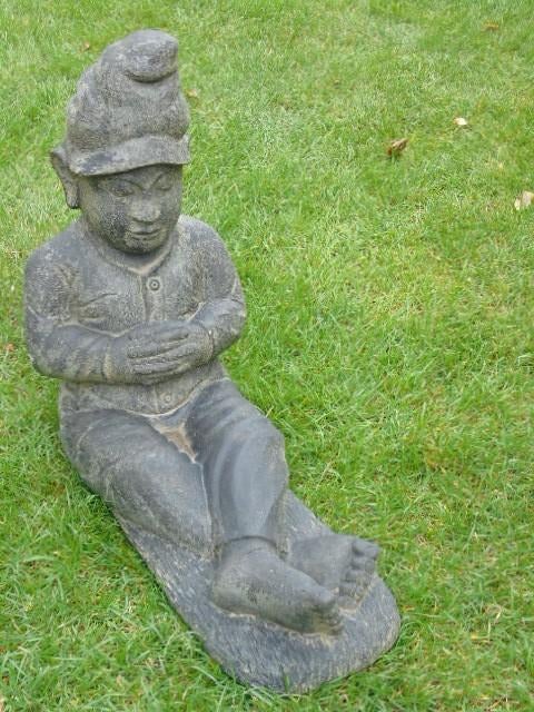 statue lutin couché endormi en pierre patiné, Jardin & Terrasse, Enlèvement ou Envoi, Neuf