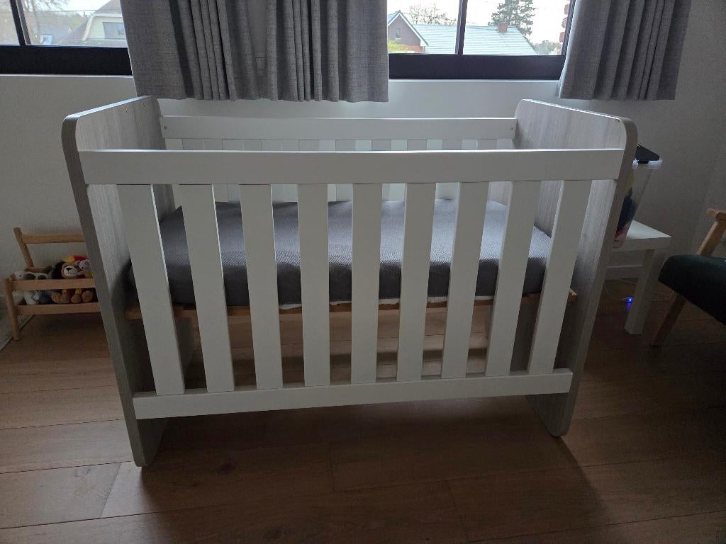 Babybedje, aerosleep matras, aerosleep matrasbeschermer, Enfants & Bébés, Chambre d'enfant | Linge de lit, Garçon ou Fille, Autres couleurs