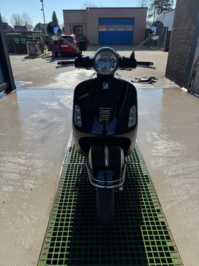Vespa gts 125cc, Fietsen en Brommers, Scooters | Vespa, Ophalen, Zo goed als nieuw