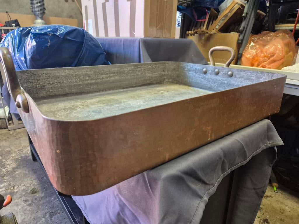 Hele grote koperen braadslee, Ophalen