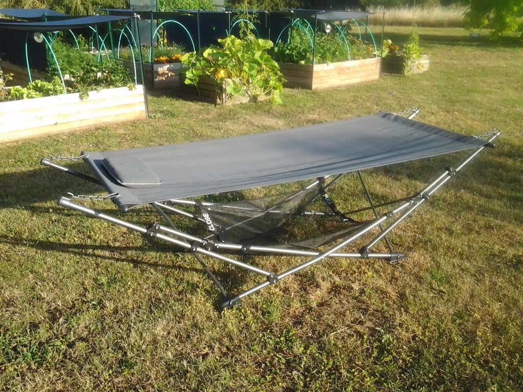 2 Lits pliables de camping ou terrasse ou pour le jardin, Caravanes & Camping, Meubles de camping, Comme neuf, Accessoire de mobilier de camping