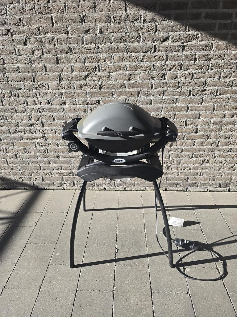 Barbecue Weber elektrisch, Ophalen, Zo goed als nieuw