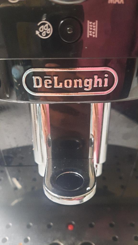 De Longhi Magnifica S koffiezetapparaat, Elektronische apparatuur, Koffiezetapparaten, Ophalen, Zo goed als nieuw, Gemalen koffie