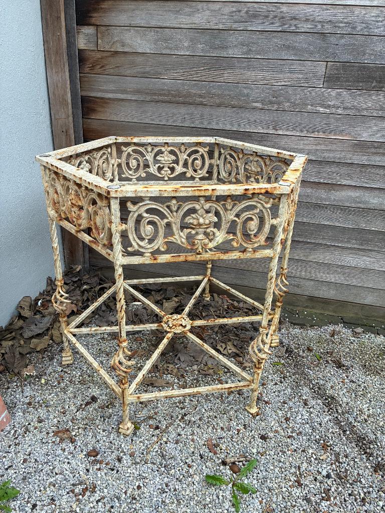 Tafelonderstel gietijzer, Enlèvement, Utilisé