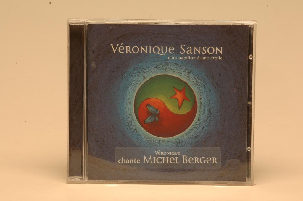 CD Véronique Sanson "d'un papiillon à une étoile", Cd's en Dvd's, Cd's | Franstalig, Zo goed als nieuw, Ophalen of Verzenden