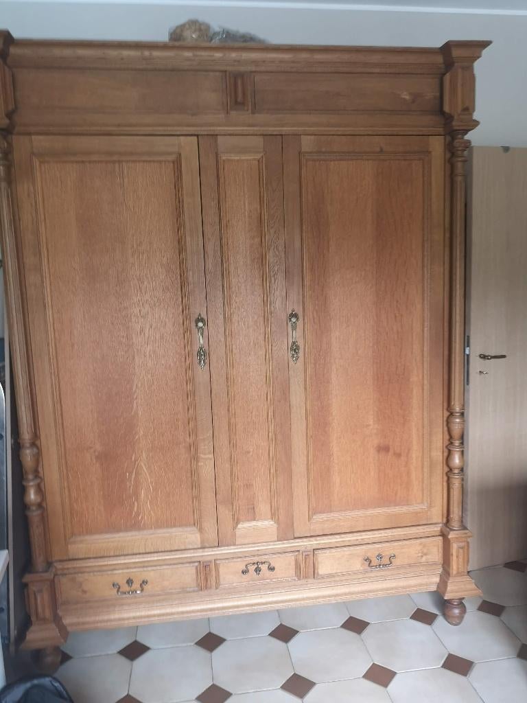 garde robe chene massif, Ancien, 25 à 50 cm, Avec espace de penderie, 150 à 200 cm