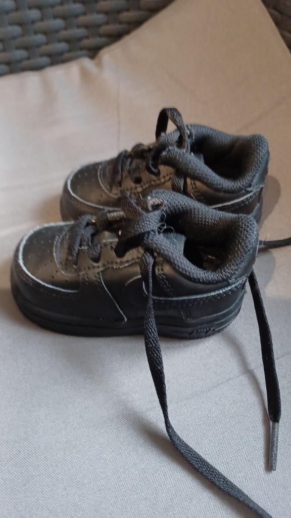 Baskets Nike bb, Enfants & Bébés, Enlèvement ou Envoi