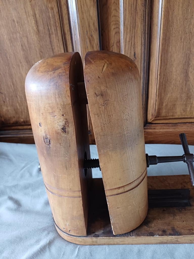 Hoedenvormer vd jaren '30. "Nr 080", Ophalen of Verzenden, Dames