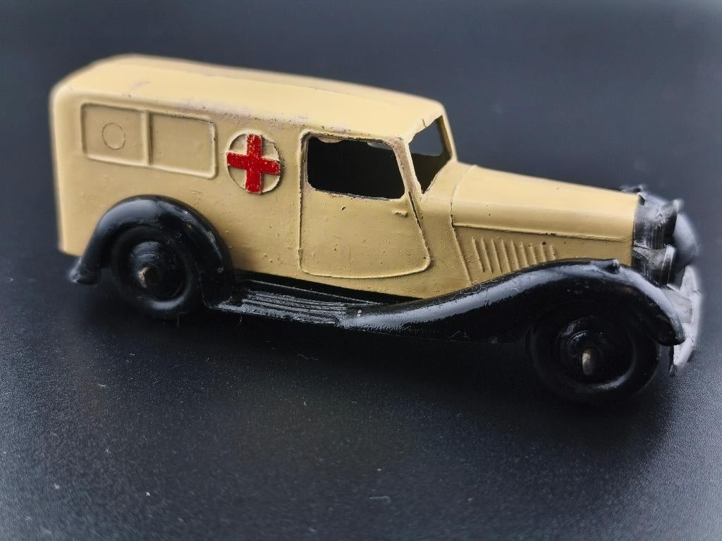 DINKY TOYS UK BENTLEY AMBULANCE REF 30F, Enlèvement ou Envoi, Utilisé, Voiture, Dinky Toys