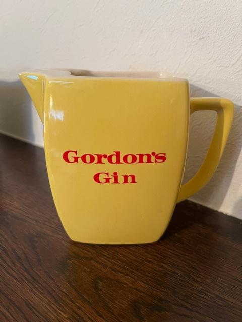 Reclame waterkan Gordon's Gin Wade, Ophalen