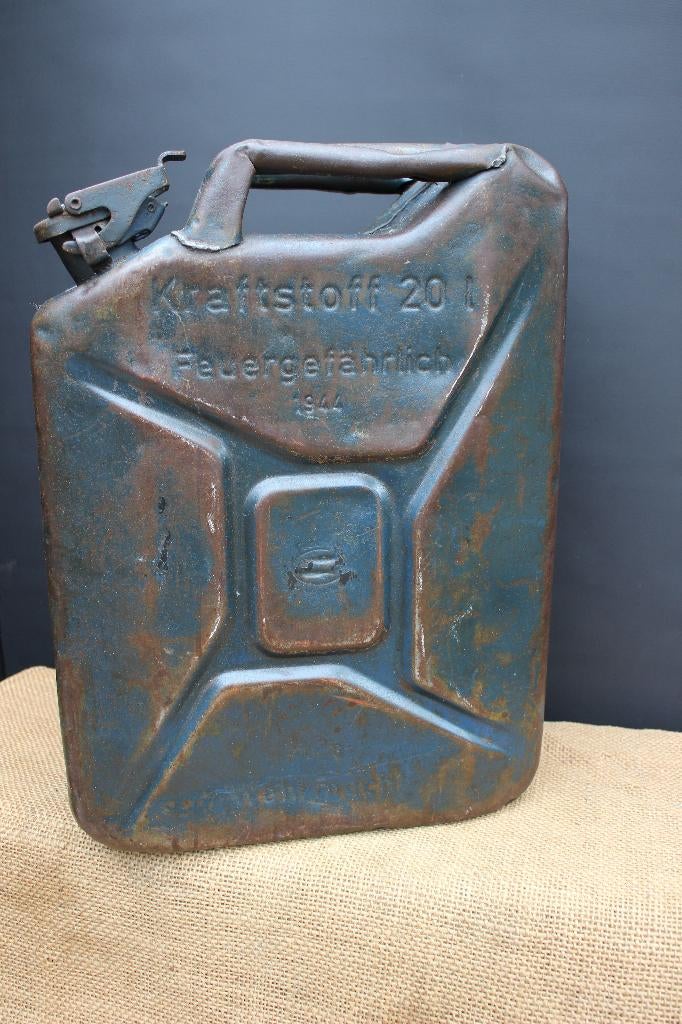 WW2 LUFTWAFFE Jerrycan 1944., Verzamelen, Militaria | Tweede Wereldoorlog, Ophalen of Verzenden, Luchtmacht, Overige typen