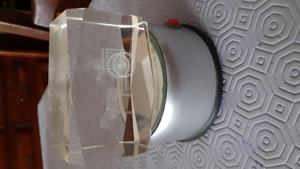 Cheval en verre avec design lumineux, Enlèvement, Neuf