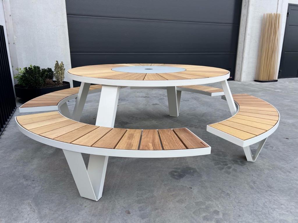 EXTREMIS PANTAGRUEL PICNIK IROKO -SHOWROOM, Tuin en Terras, Verzenden, Zo goed als nieuw