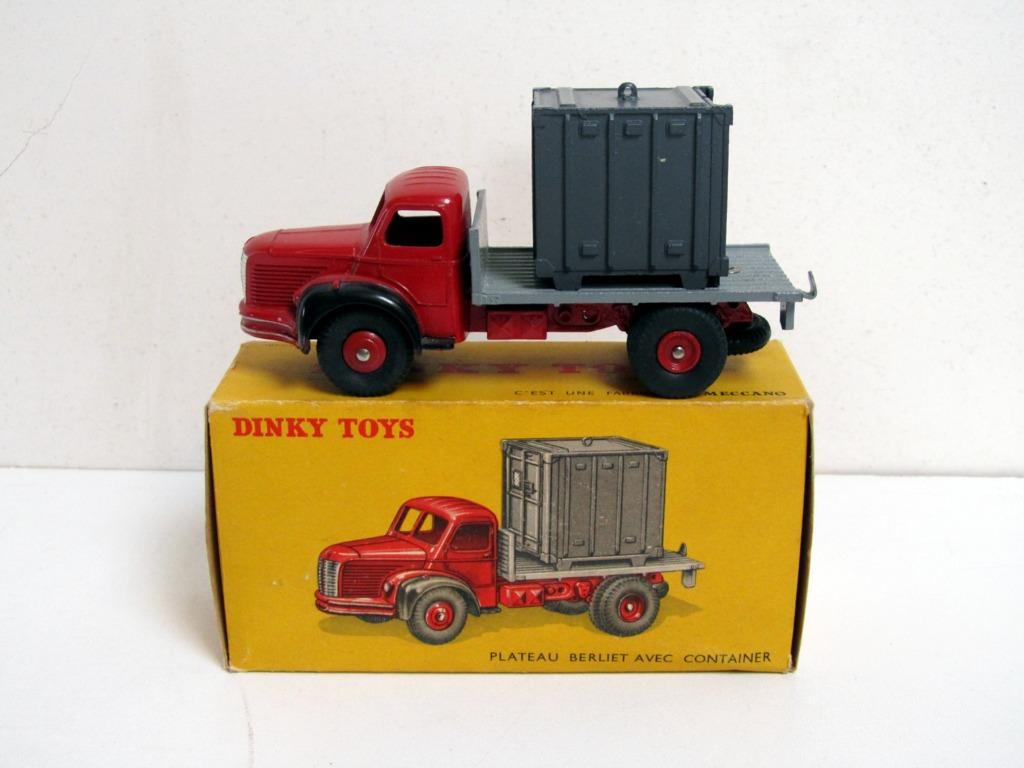 Vintage Dinky Toys Plateau Berliet N 34 B (1957-59), Hobby en Vrije tijd, Modelauto's | Overige schalen, Zo goed als nieuw, Bus of Vrachtwagen
