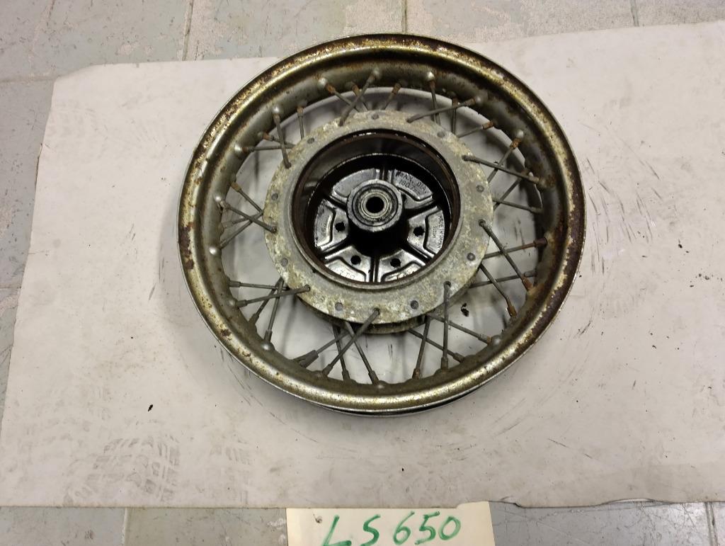 suzuki savage 650 ls 650 achterwiel velg met veel roest, Motos, Enlèvement ou Envoi, Utilisé