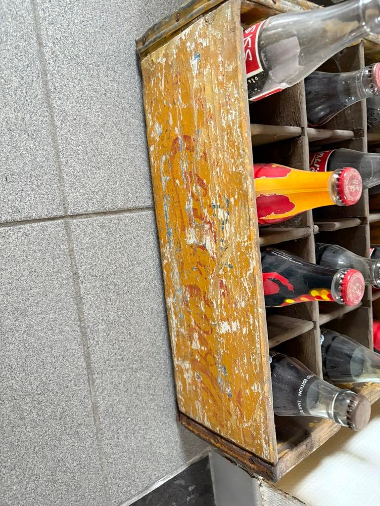 Oude coca cola bak met flessen, Enlèvement ou Envoi