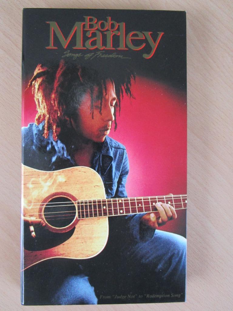 BOB MARLEY = SONGS OF FREEDOM  -  4 CD LONGBOX + BOEK, Ophalen of Verzenden, Zo goed als nieuw, Boxset