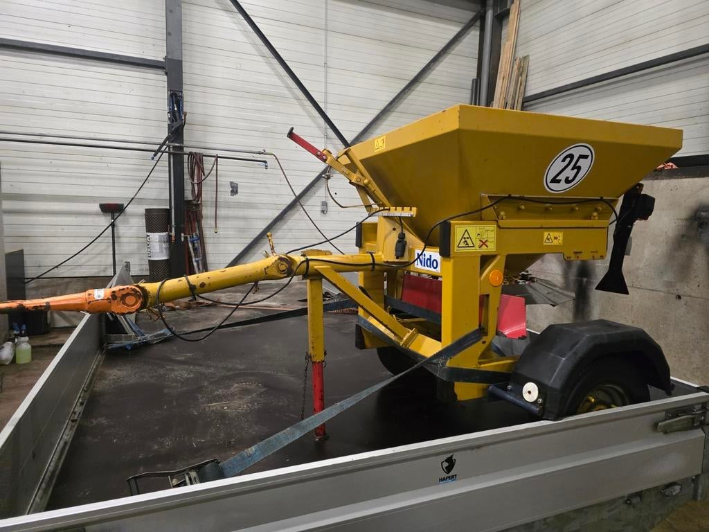 Zoutstrooier rauch, Ophalen