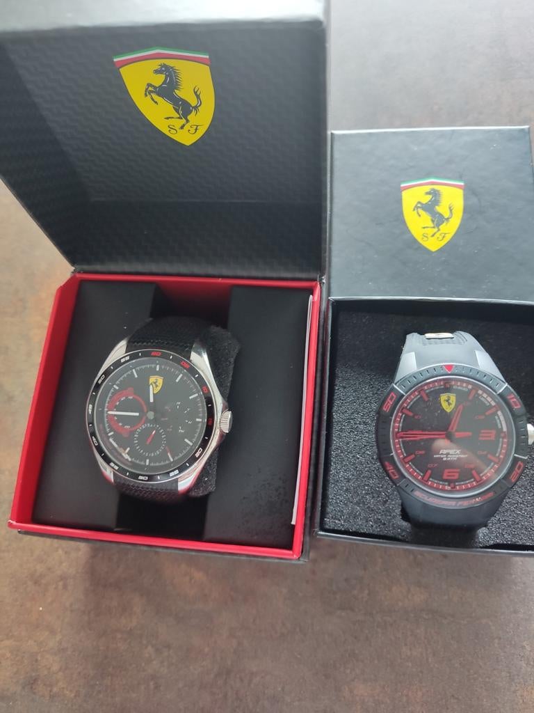 Horloge's Ferrari, Ophalen of Verzenden, Zo goed als nieuw, Zwart, Ferrari