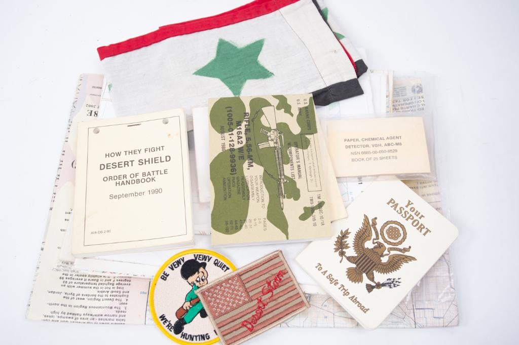 Desert Shield/Desert Storm Iraq GRAND lot d'objets originaux, Enlèvement ou Envoi