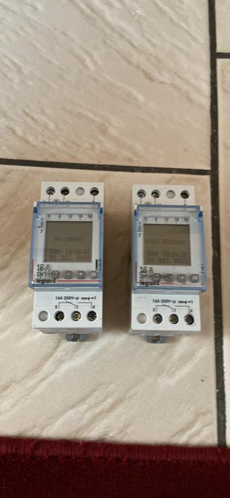 Programmeerbare klok, Ophalen of Verzenden, Gebruikt, Overige typen