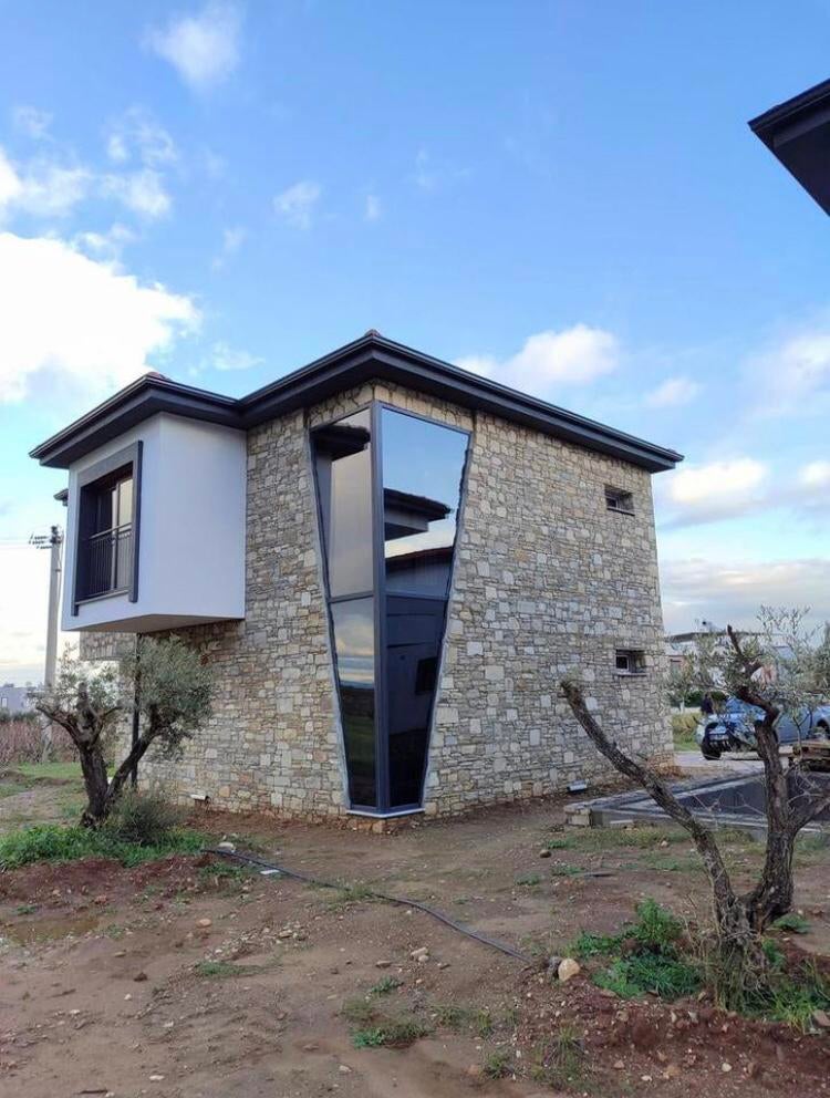 Villa en pierre à vendre à Kuşadası Davutlar 3+1 pièces, Ville, Maison d'habitation, Kuşadası, Turquie