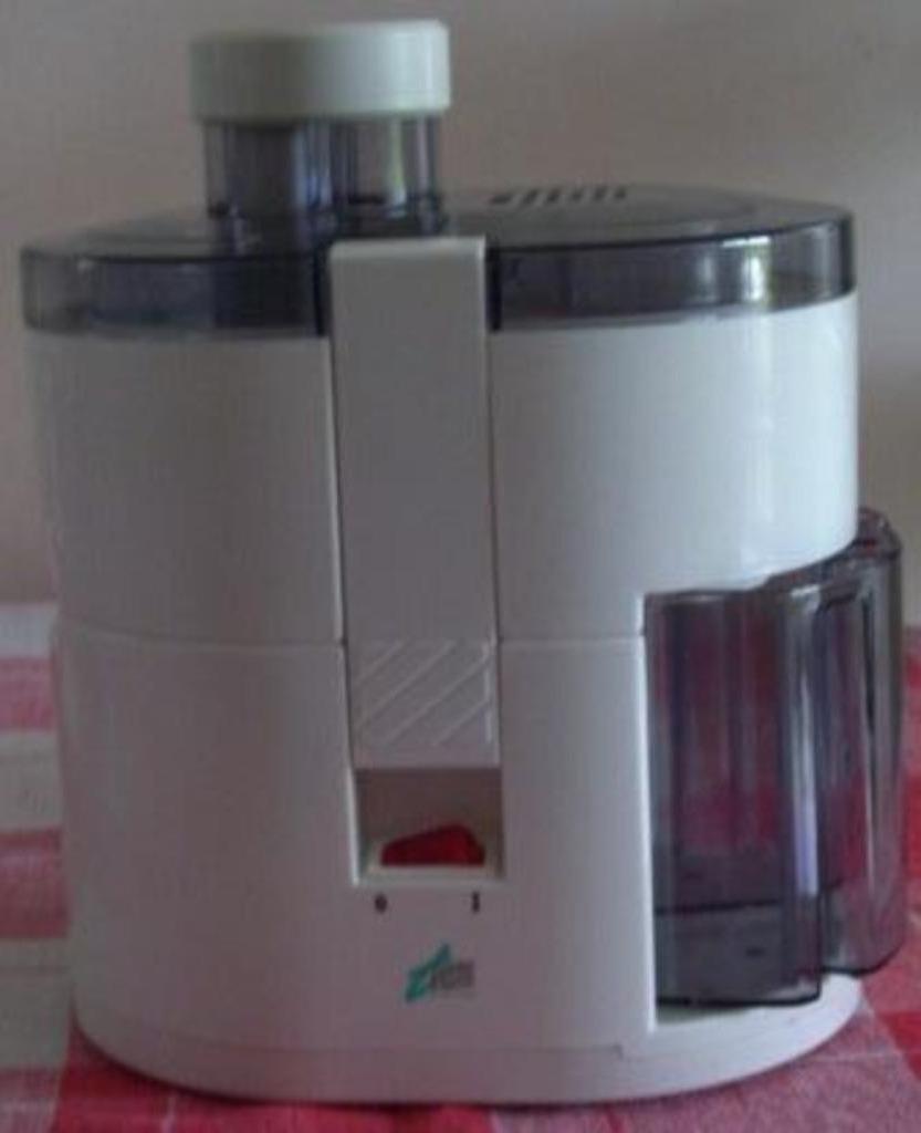 CENTRIFUGEUSE Marque : TEAM Type : FE, Enlèvement ou Envoi, Comme neuf