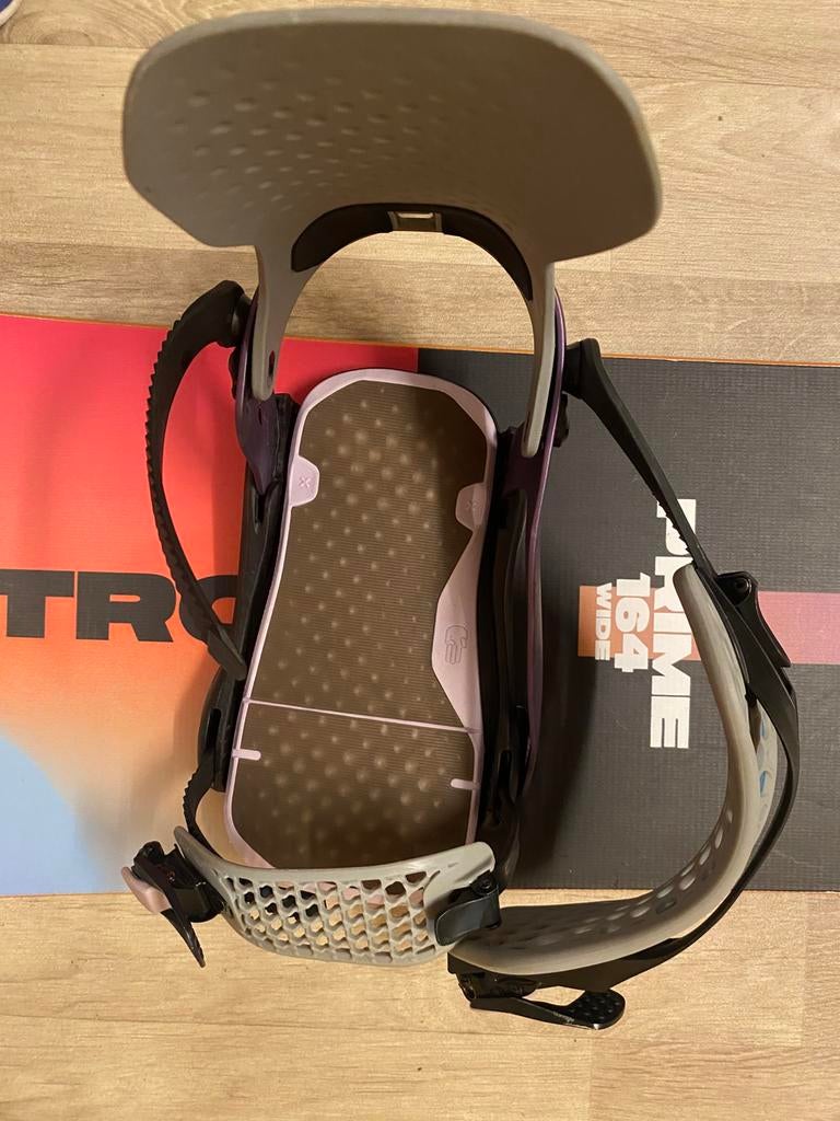 Bataleon snowboard bindingen Large, Sport en Fitness, Snowboarden, Zo goed als nieuw, Bindingen, Ophalen