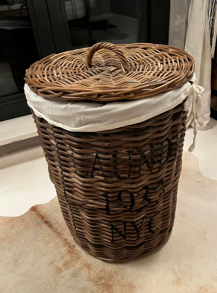 Rieten wasmand , 67cm H en 50cm diameter, Ophalen, Zo goed als nieuw