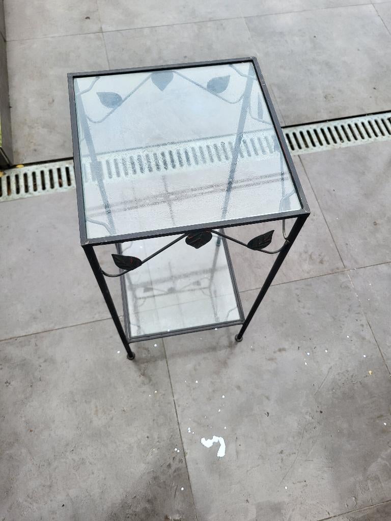 Gueridon en fer forge de 67 cm, Enlèvement