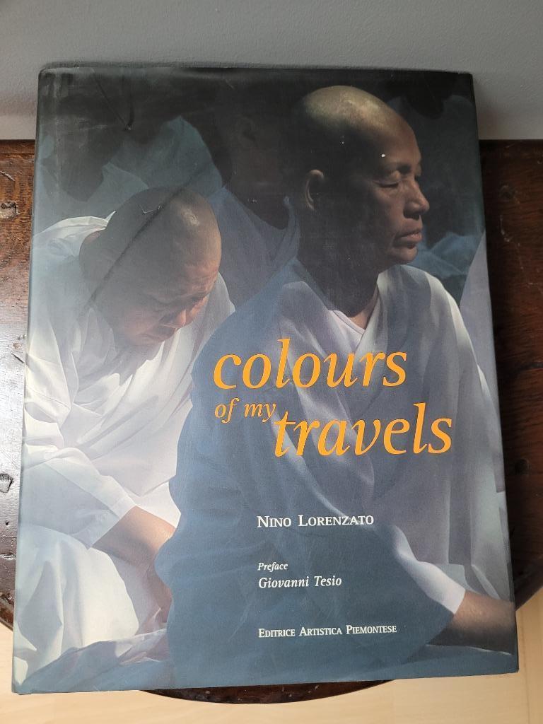 Boek Livre Colours of my travels, Ophalen