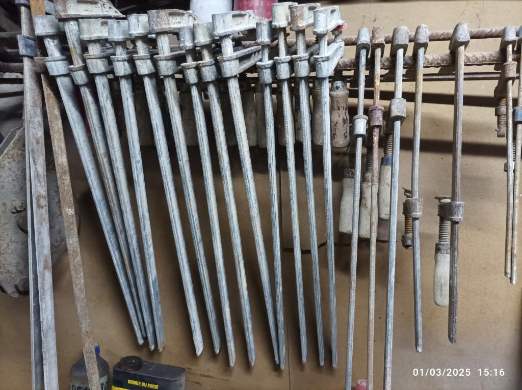 SERRE-JOINTS GALVANISES ET LATTES POUR COLONNE, Bricolage & Construction, Enlèvement, Utilisé