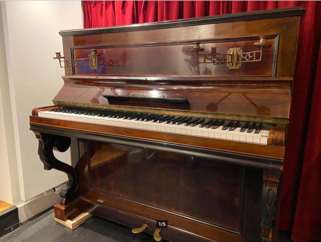 Unieke digitale piano Korg antieke buffetpiano, Ophalen, Gebruikt, Bruin, Digitaal