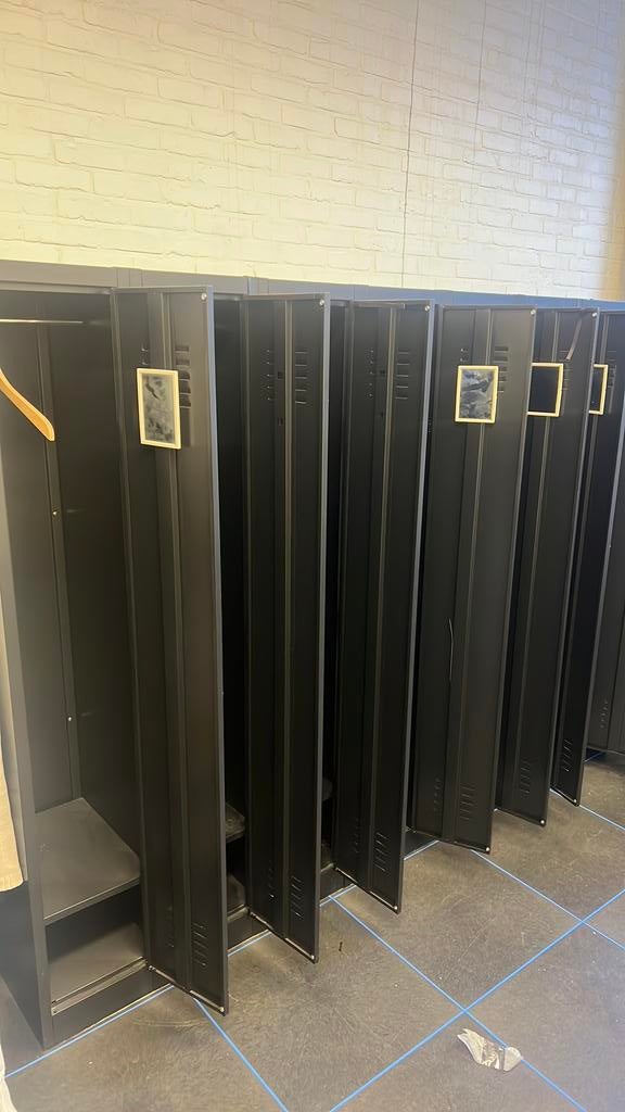 Lockerkast gratis, Ophalen, Zo goed als nieuw