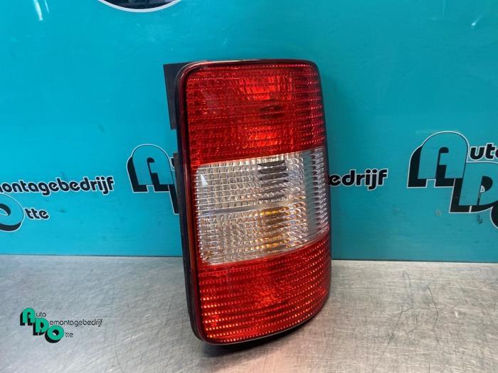 Feu arrière droit d'un Volkswagen Caddy (Caddy 04-), Autos : Pièces & Accessoires, Volkswagen, -, 3 mois de garantie, Utilisé