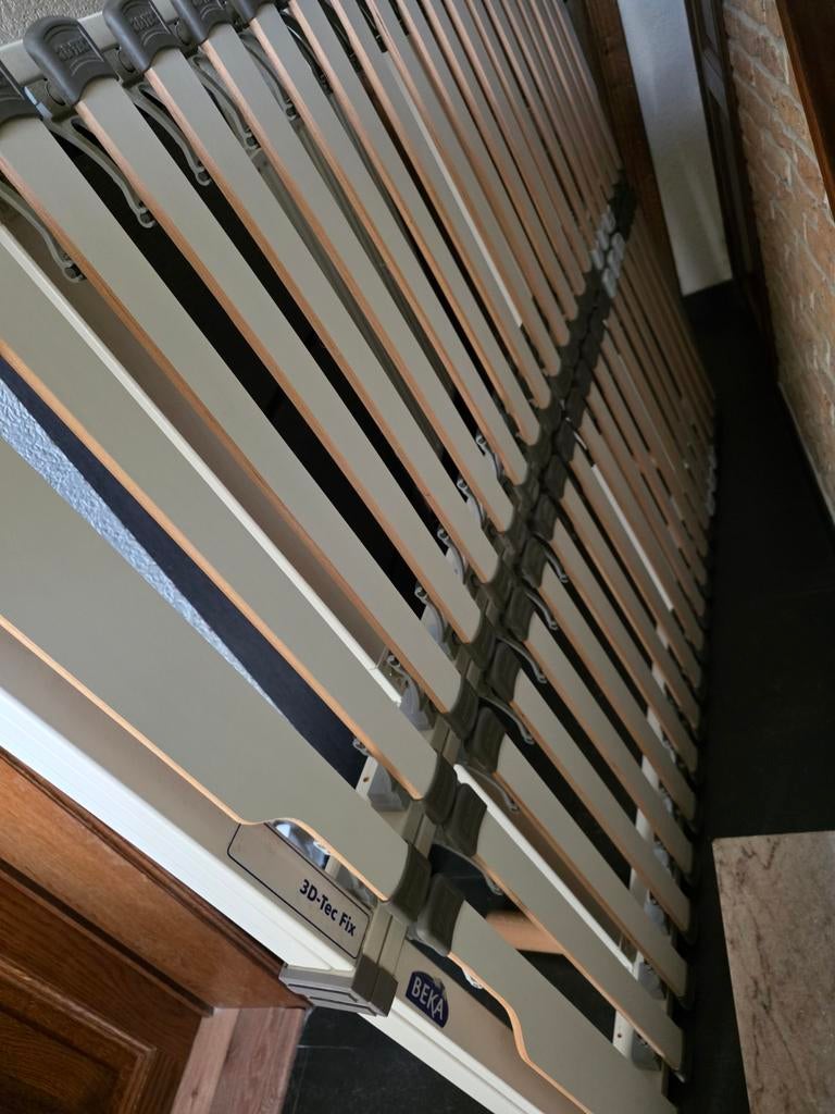 Lattenbodem op poten beka 3d tec fix, Huis en Inrichting, Slaapkamer | Matrassen en Bedbodems, Ophalen