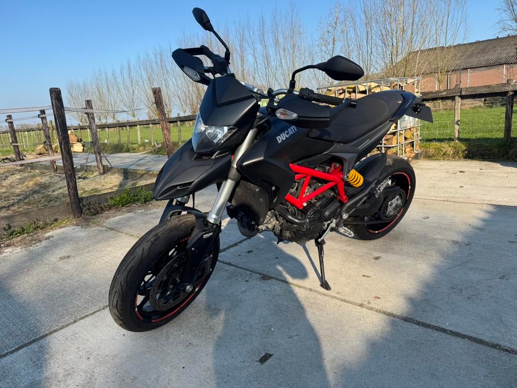 Ducati Hypermotard 821 Hyperstrada 950 Multistrada v4, Permis Moto A, Plus de 35 kW, 2 cylindres, Particulier