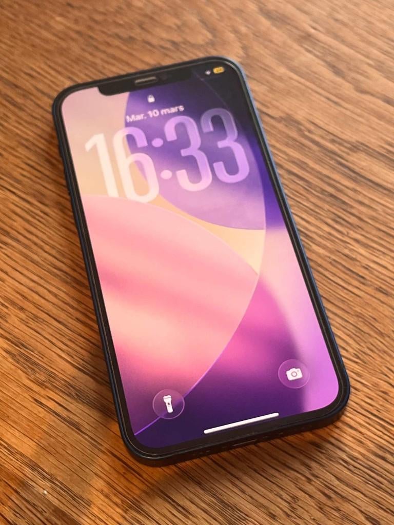 iPhone 12 Bleu 64 GB Très bon état + coque, Télécoms, Téléphonie mobile | Apple iPhone, Enlèvement, 82 %, Sans abonnement, Sans simlock