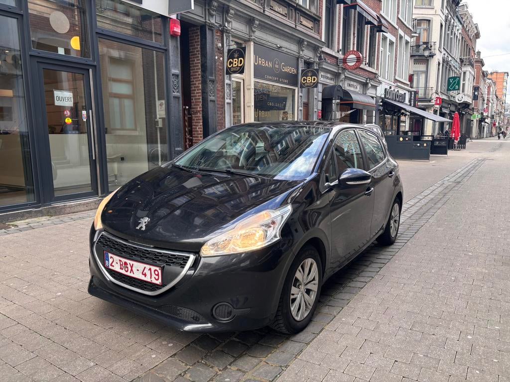 Peugeot 208, Autos, Peugeot, Particulier, Airbags, Air conditionné, Bluetooth, Ordinateur de bord, Verrouillage central, Cruise Control