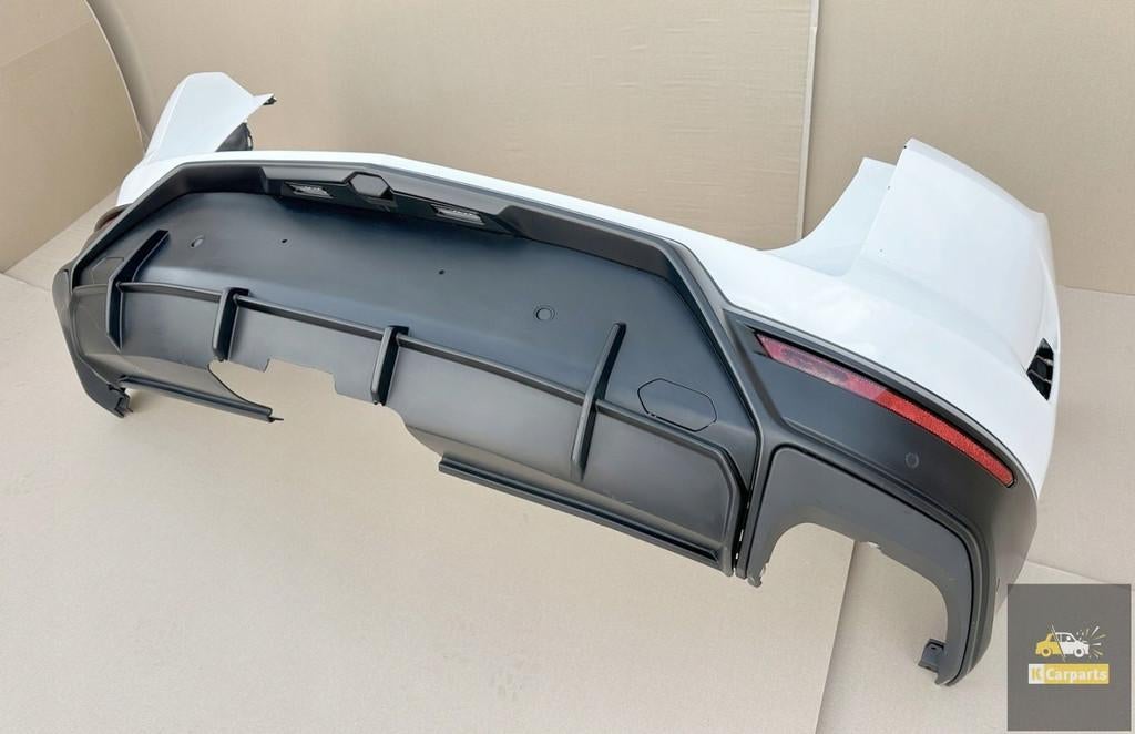 4 Urus, Achterbumper - Lamborghini URUS compleet - achterkan, Info@fabrikant.eu, Fabrikantstraat 1
1000 AA  Amsterdam, NL, Bumper