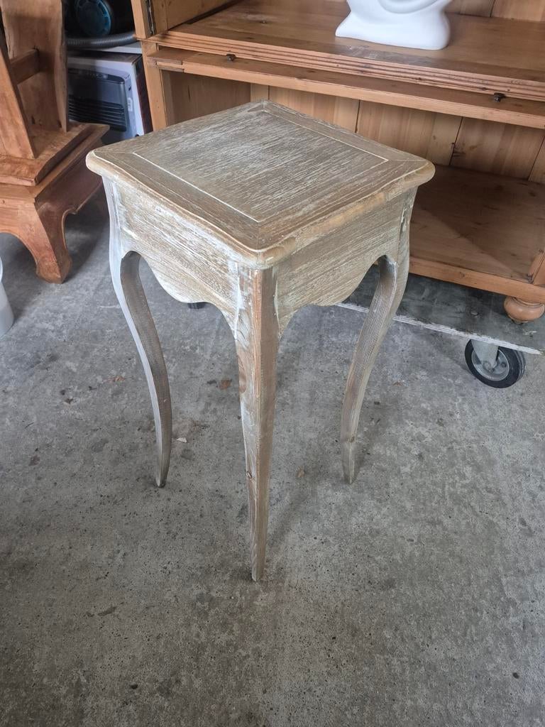 Bijzettafeltje, Ophalen