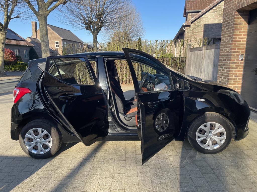 Hyundai i10 1.0 benzine; 5-deurs; Interieur als nieuw €4.249, Autos, Hyundai, Particulier, i10, Airbags, Air conditionné, Bluetooth